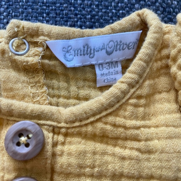 Summer clothes - Picture 2 of 2